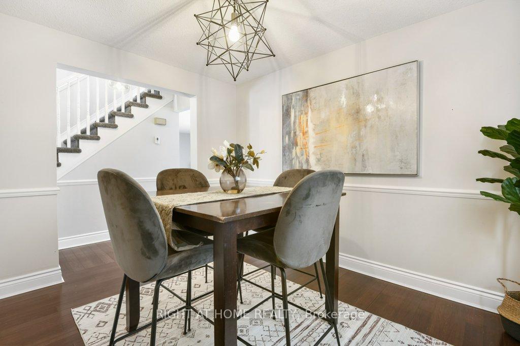 Photo 11 of 4 Seabury Gate, Ottawa, Barrhaven - Cedargrove/Fraserdale — HOMEH