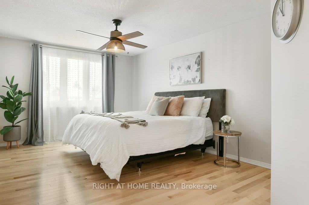Photo 20 of 4 Seabury Gate, Ottawa, Barrhaven - Cedargrove/Fraserdale — HOMEH