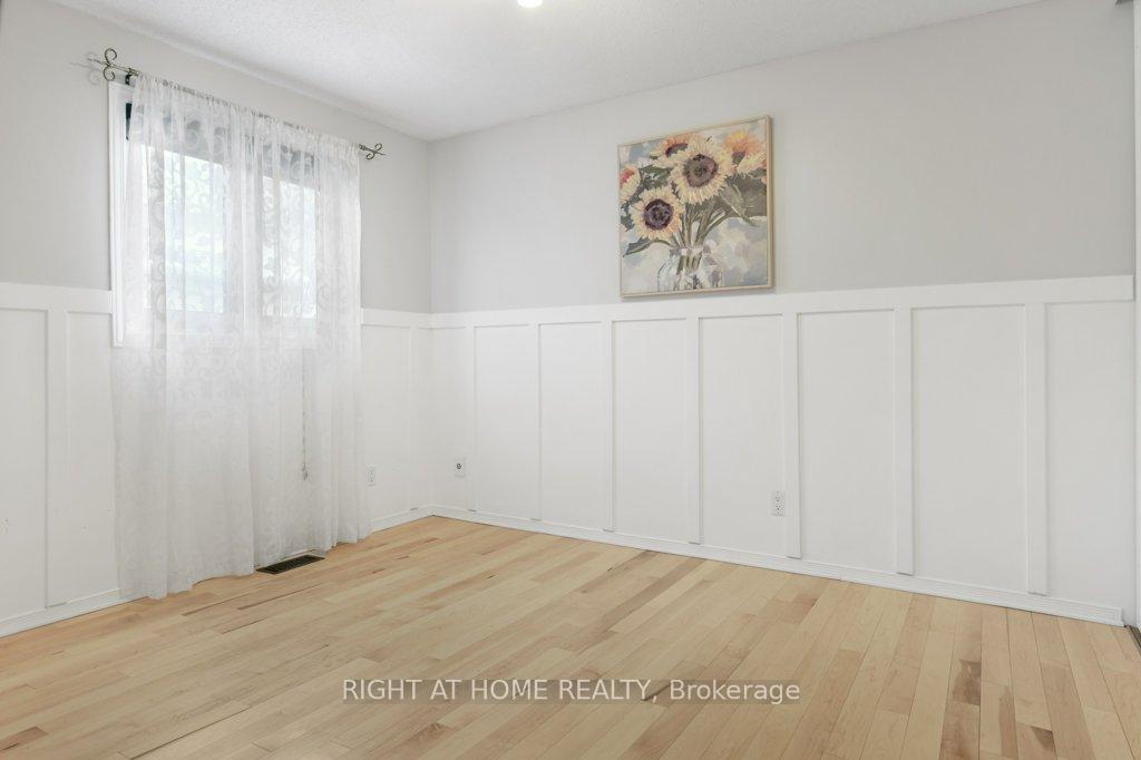 Photo 25 of 4 Seabury Gate, Ottawa, Barrhaven - Cedargrove/Fraserdale — HOMEH