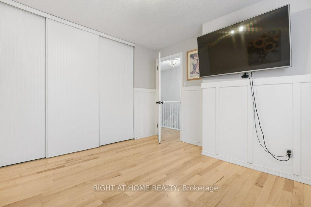 Photo 26 of 4 Seabury Gate, Ottawa, Barrhaven - Cedargrove/Fraserdale — HOMEH