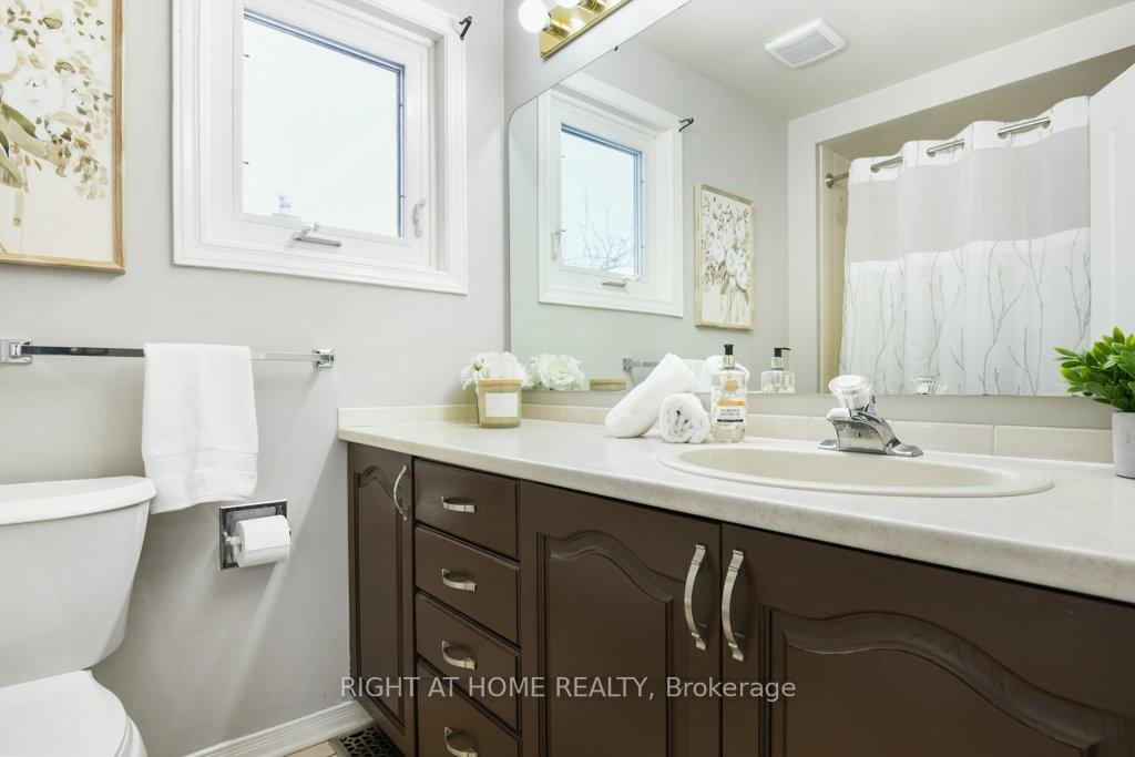 Photo 27 of 4 Seabury Gate, Ottawa, Barrhaven - Cedargrove/Fraserdale — HOMEH