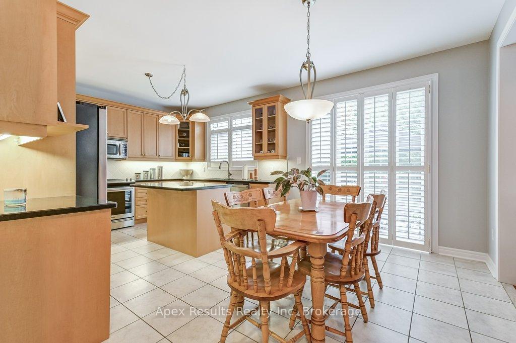 Photo 10 of 2065 William O'Connell Boulevard, Burlington, Rose — HOMEH