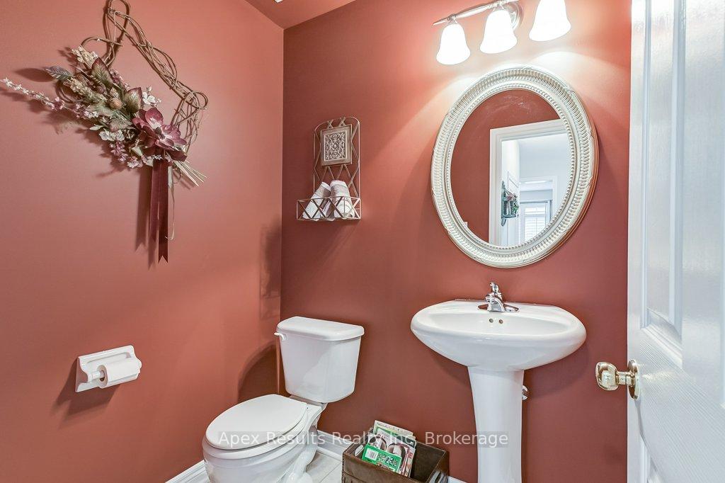 Photo 14 of 2065 William O'Connell Boulevard, Burlington, Rose — HOMEH