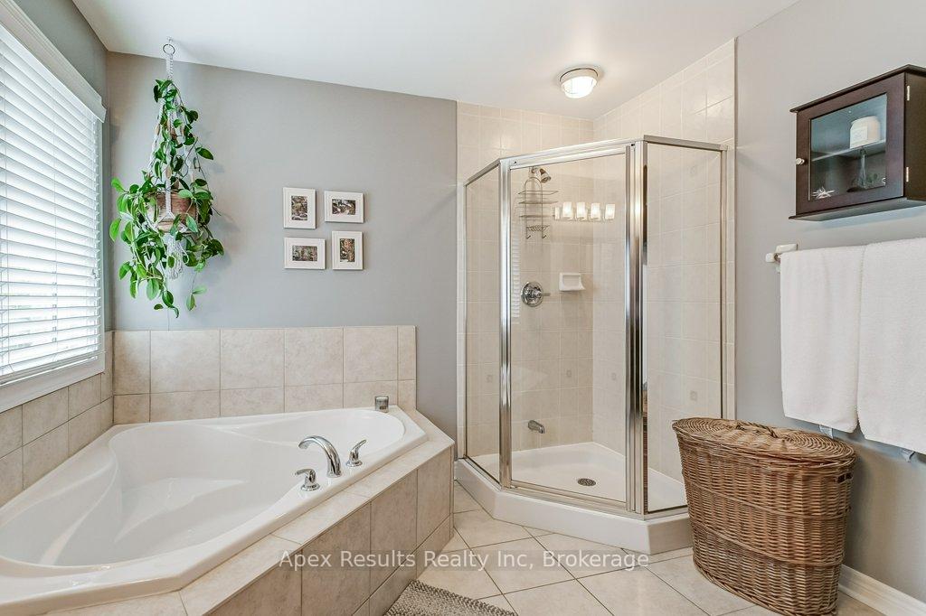 Photo 21 of 2065 William O'Connell Boulevard, Burlington, Rose — HOMEH