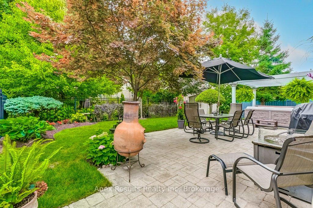 Photo 32 of 2065 William O'Connell Boulevard, Burlington, Rose — HOMEH