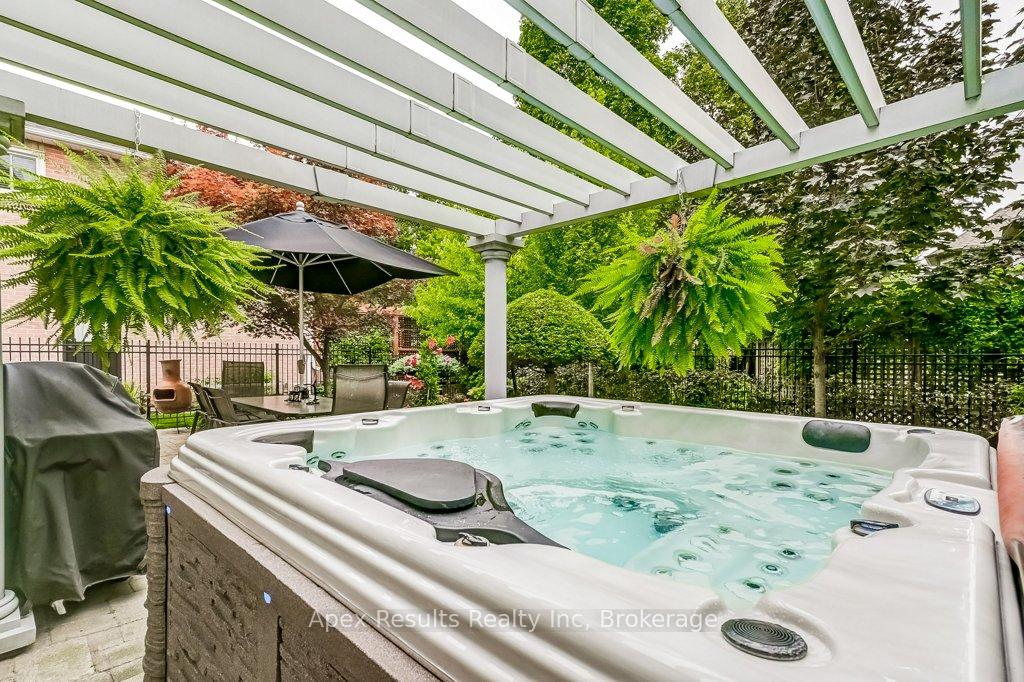 Photo 36 of 2065 William O'Connell Boulevard, Burlington, Rose — HOMEH