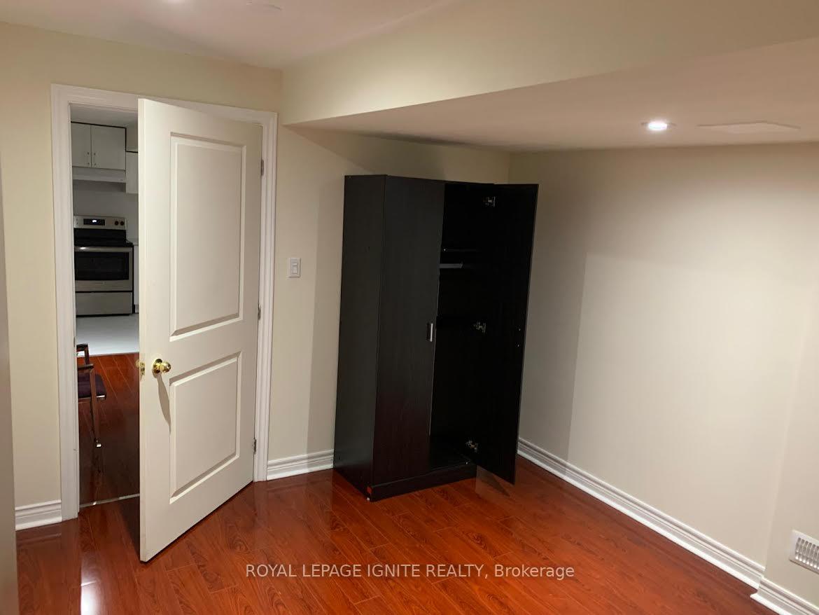 Photo 8 of Unit Basement, 29 Cookview Drive, Brampton, Sandringham-Wellington — HOMEH