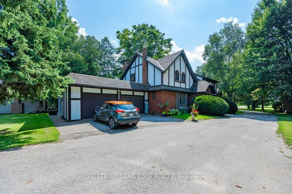 Photo 6 of 682 Westover Road, Hamilton, Rural Flamborough — HOMEH