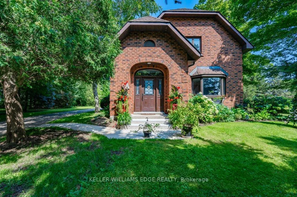 Photo 7 of 682 Westover Road, Hamilton, Rural Flamborough — HOMEH