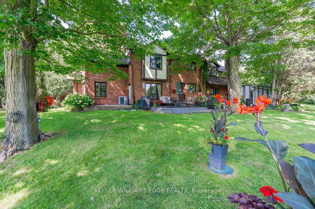 Photo 17 of 682 Westover Road, Hamilton, Rural Flamborough — HOMEH