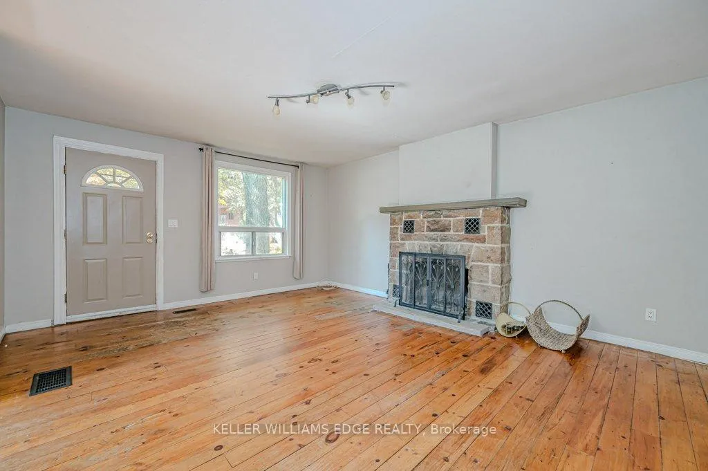 Photo 29 of 682 Westover Road, Hamilton, Rural Flamborough — HOMEH