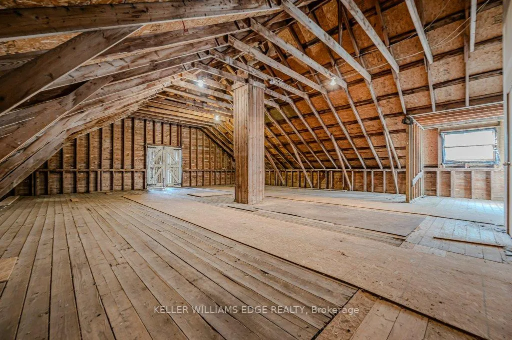 Photo 38 of 682 Westover Road, Hamilton, Rural Flamborough — HOMEH