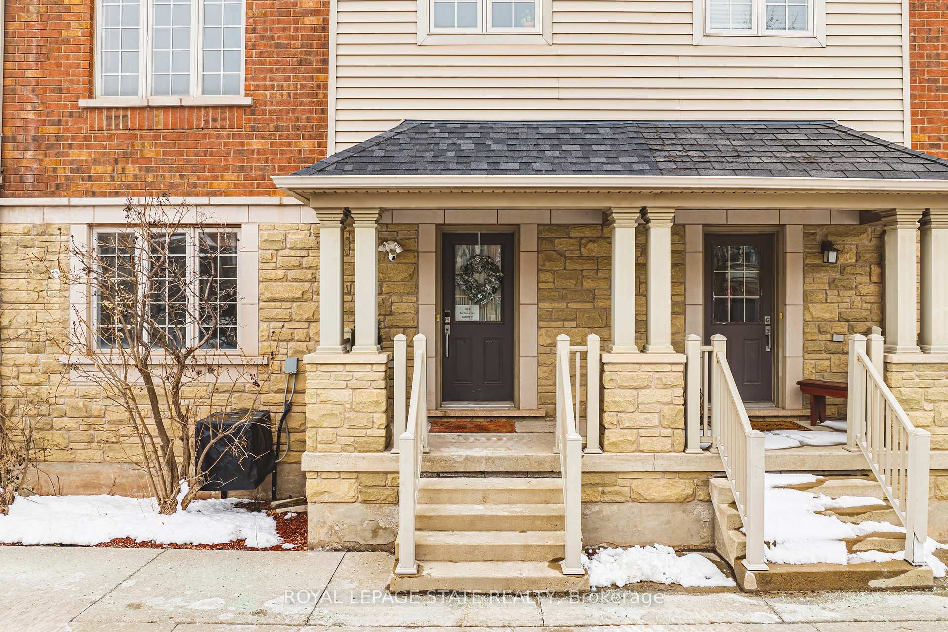 Photo 6 of 623 Mcconachie, Burlington, Shoreacres — HOMEH
