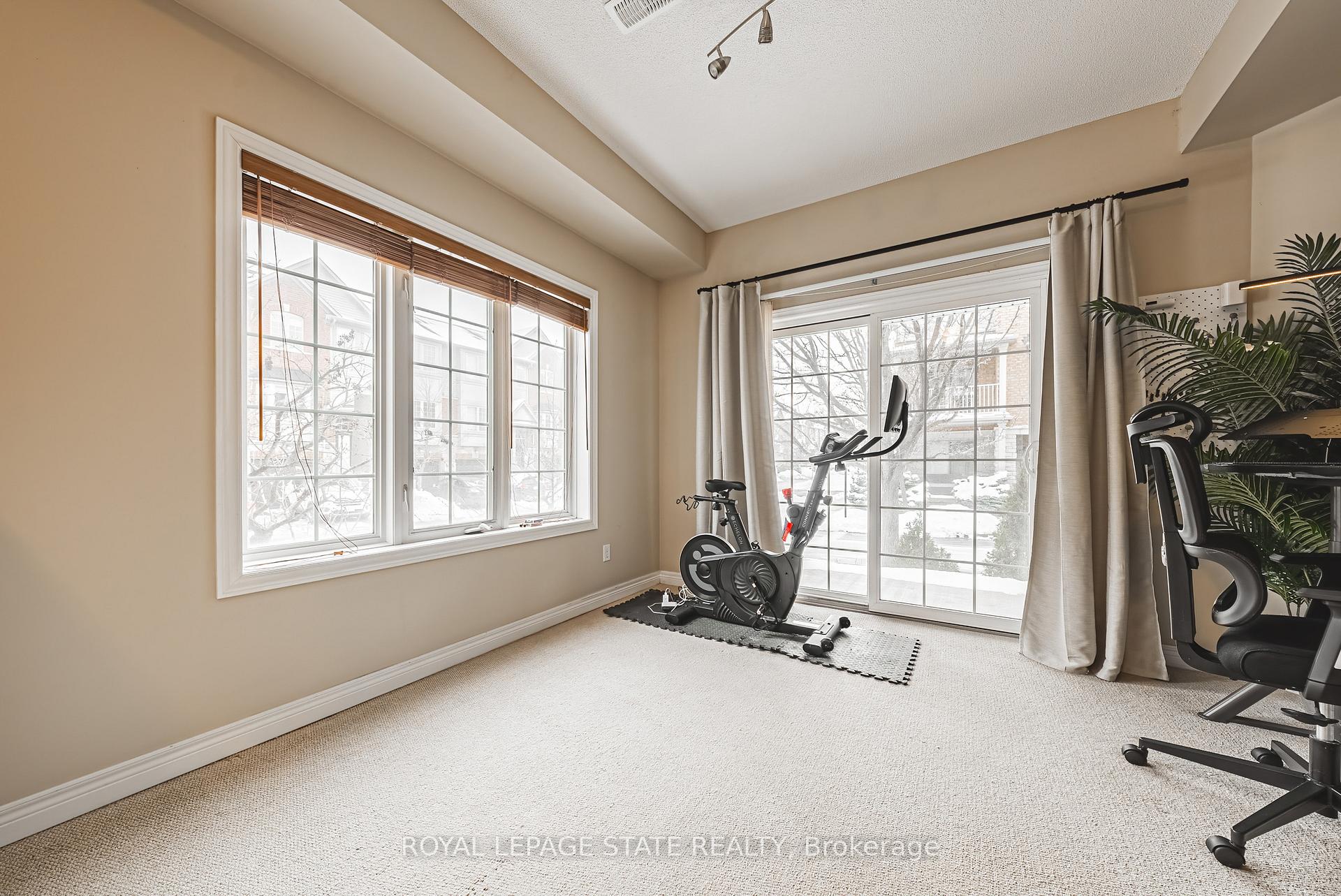 Photo 10 of 623 Mcconachie, Burlington, Shoreacres — HOMEH