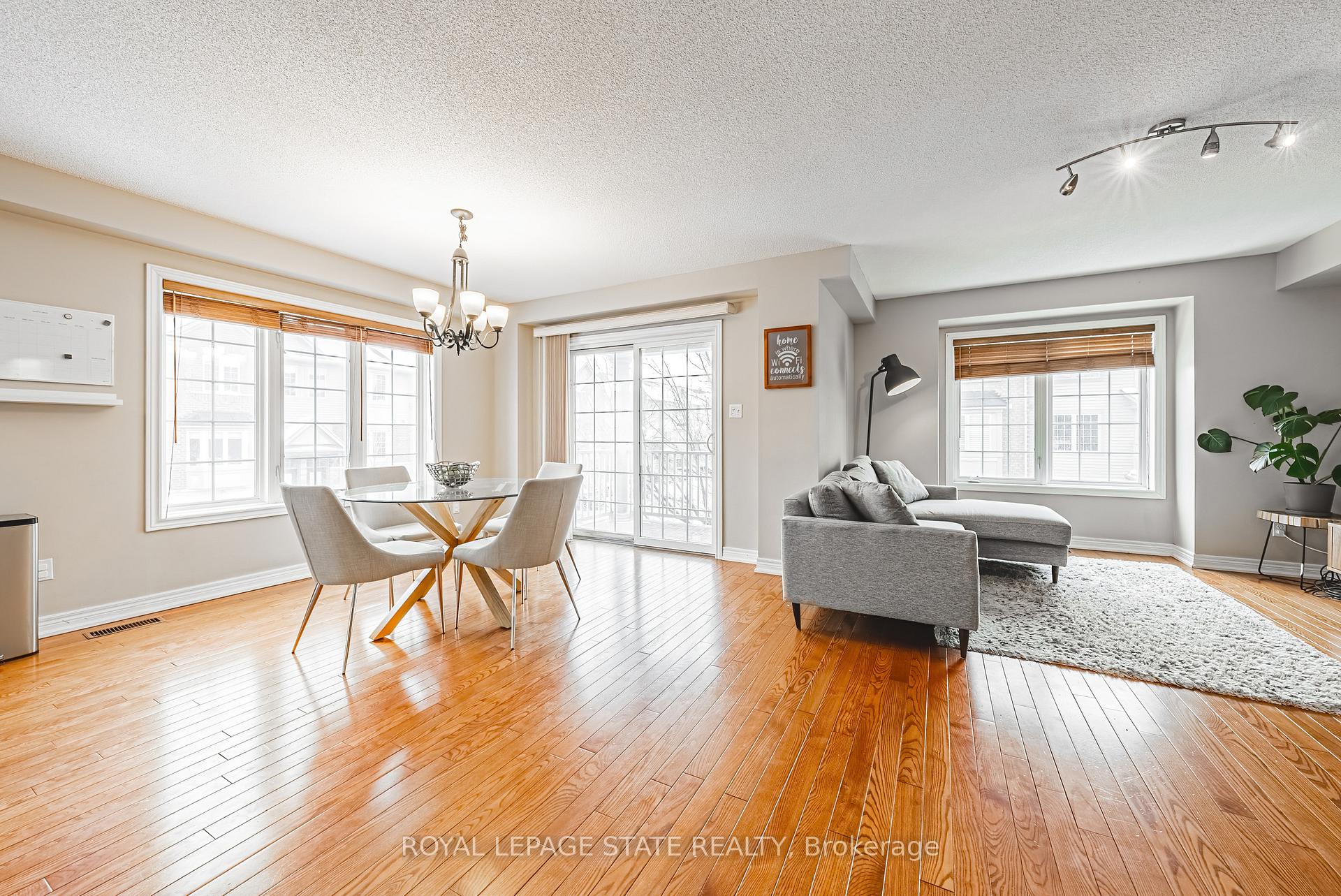 Photo 14 of 623 Mcconachie, Burlington, Shoreacres — HOMEH