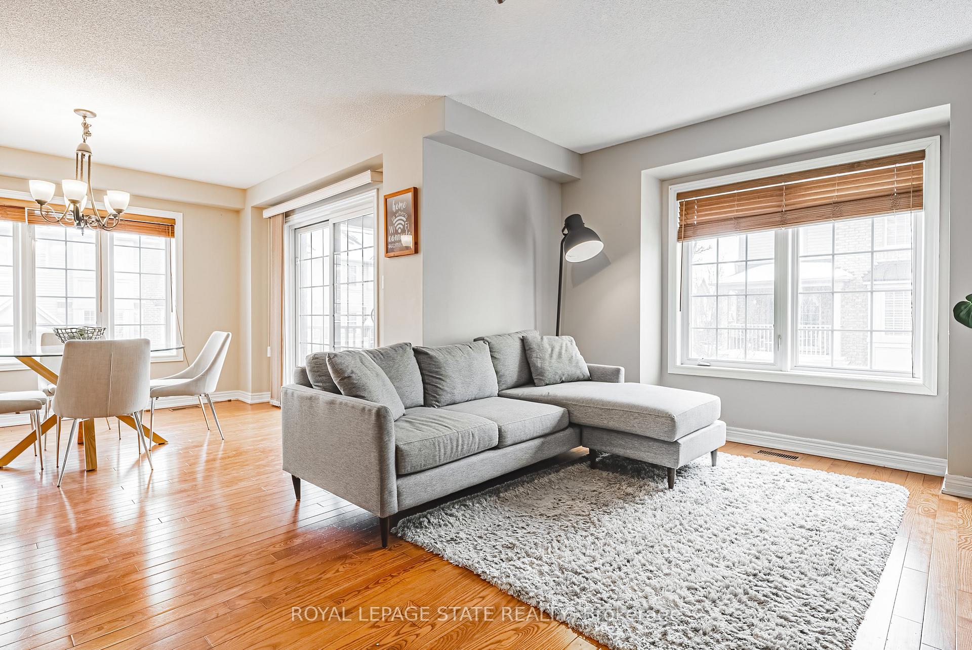Photo 17 of 623 Mcconachie, Burlington, Shoreacres — HOMEH