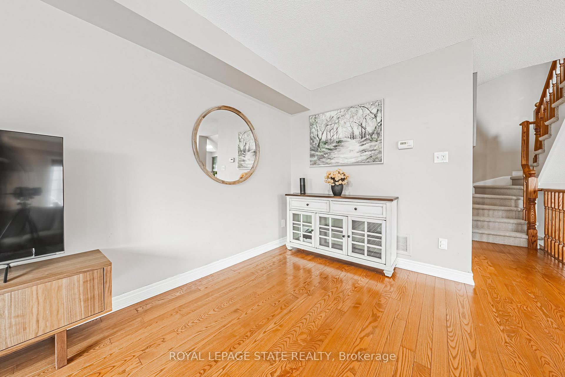 Photo 18 of 623 Mcconachie, Burlington, Shoreacres — HOMEH
