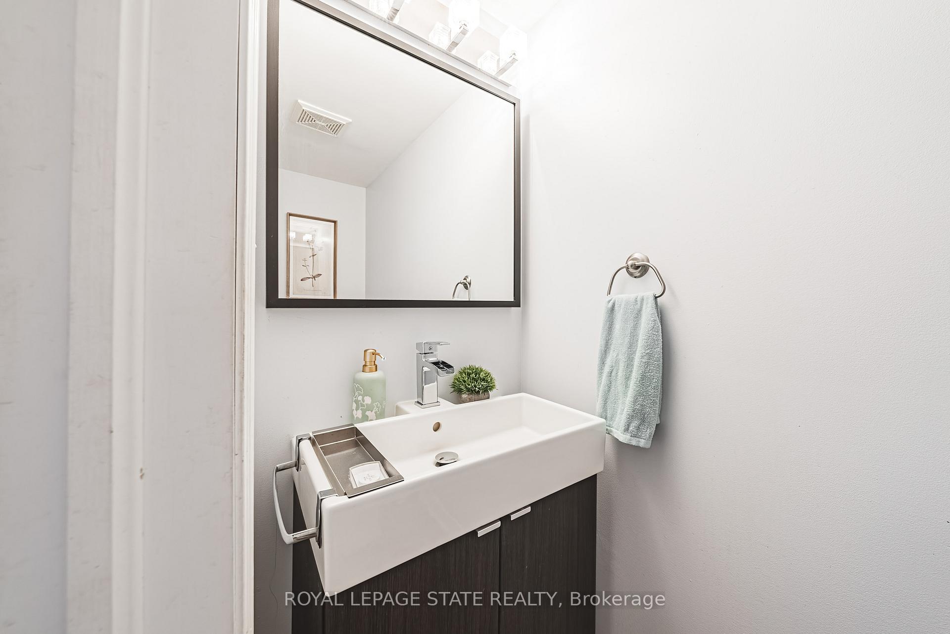 Photo 30 of 623 Mcconachie, Burlington, Shoreacres — HOMEH