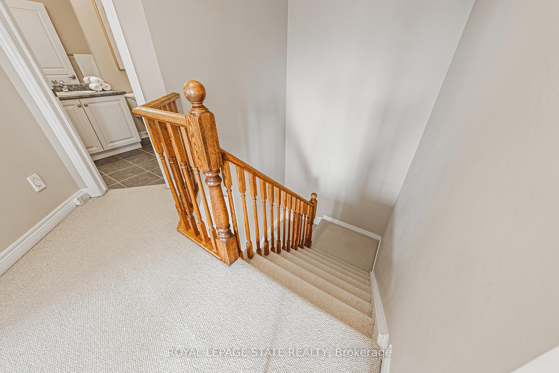 Photo 32 of 623 Mcconachie, Burlington, Shoreacres — HOMEH