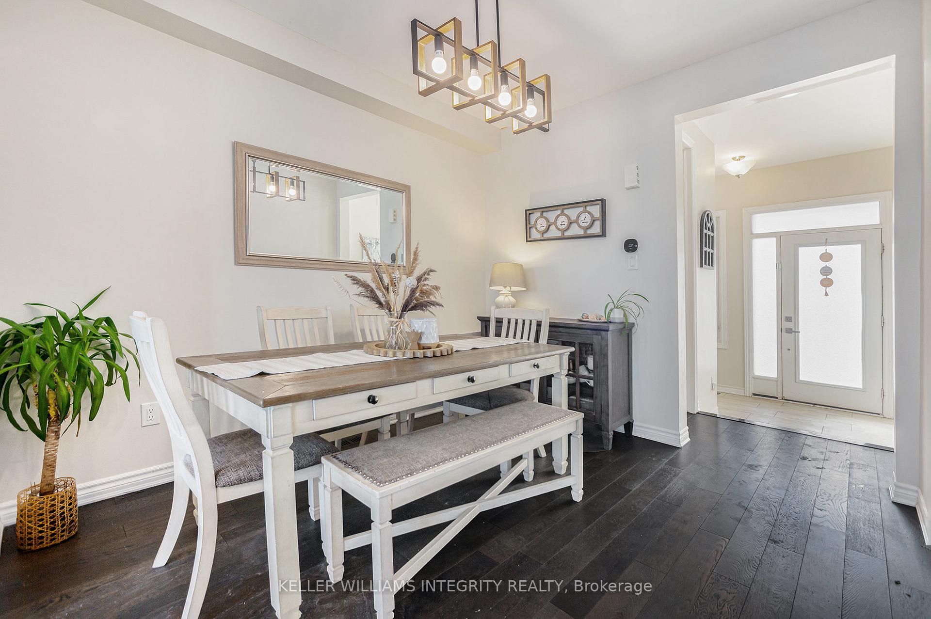 Photo 4 of 333 Aphelion Crescent, Ottawa, Barrhaven - Half Moon Bay — HOMEH