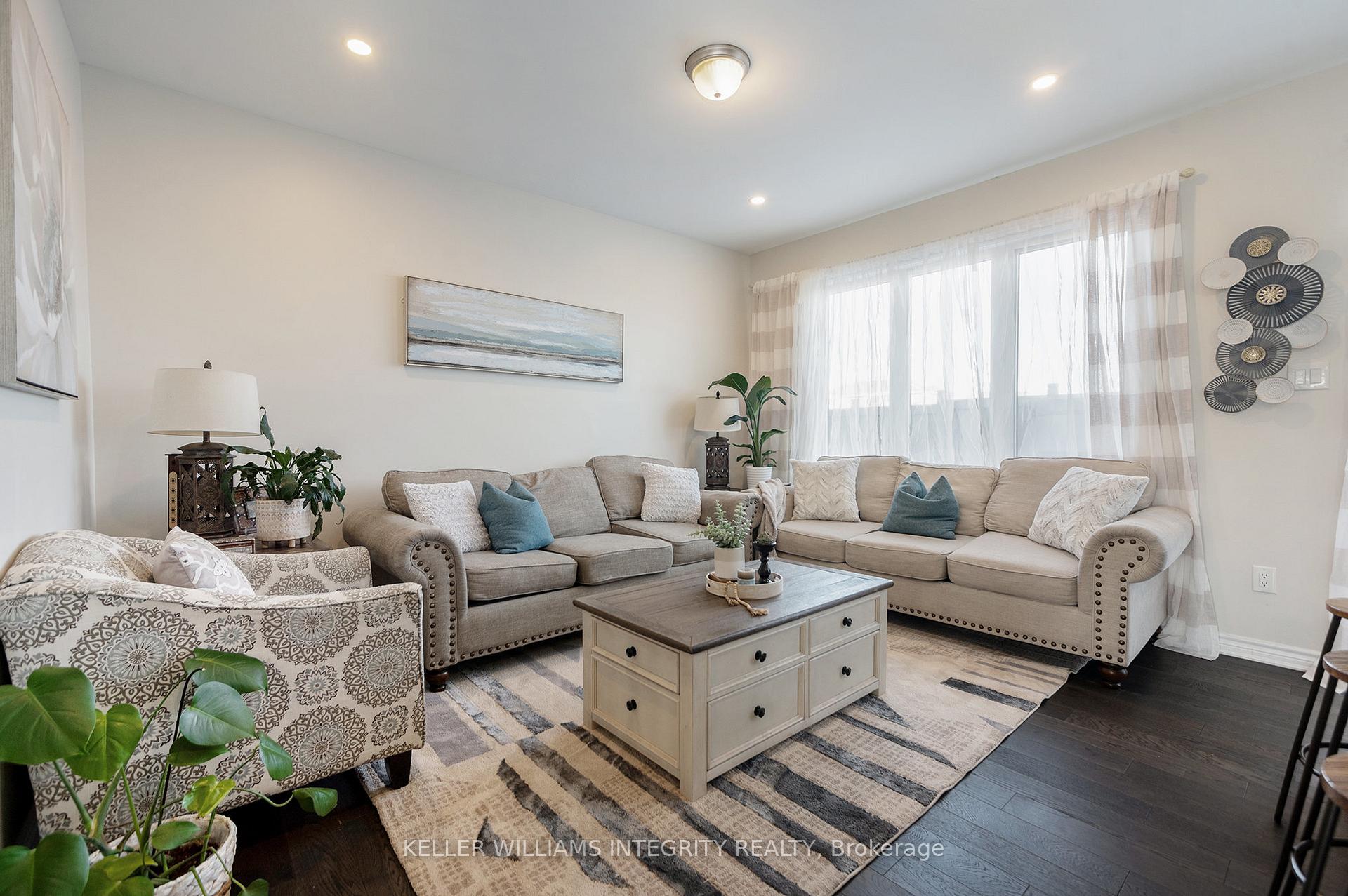 Photo 6 of 333 Aphelion Crescent, Ottawa, Barrhaven - Half Moon Bay — HOMEH