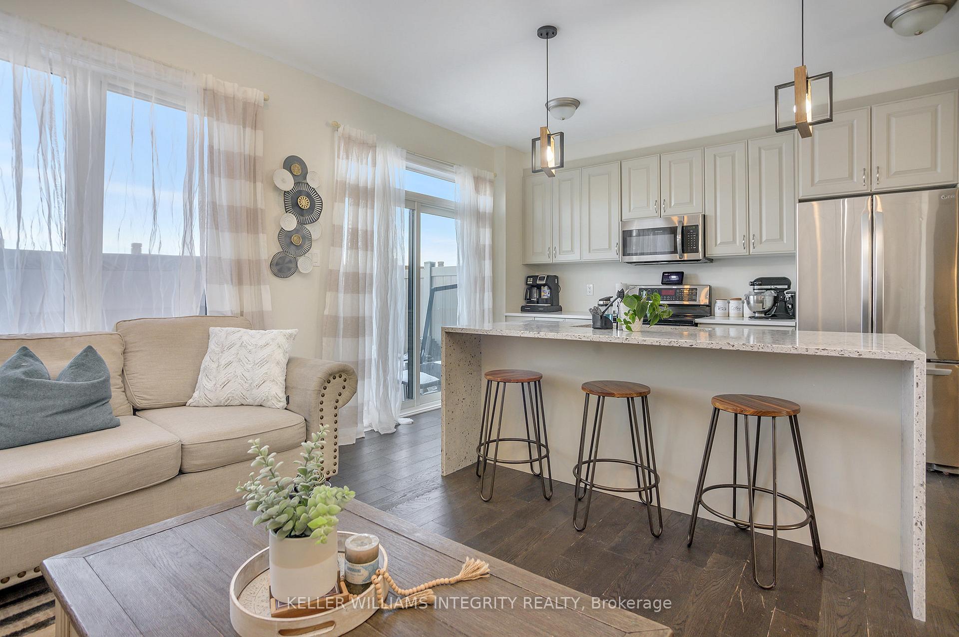Photo 13 of 333 Aphelion Crescent, Ottawa, Barrhaven - Half Moon Bay — HOMEH