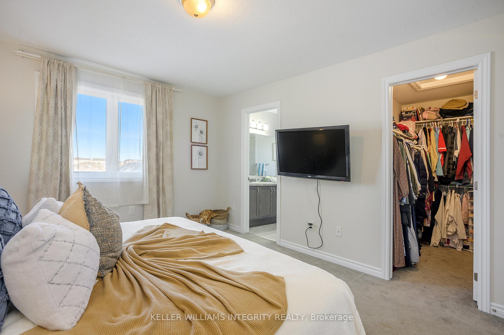 Photo 17 of 333 Aphelion Crescent, Ottawa, Barrhaven - Half Moon Bay — HOMEH