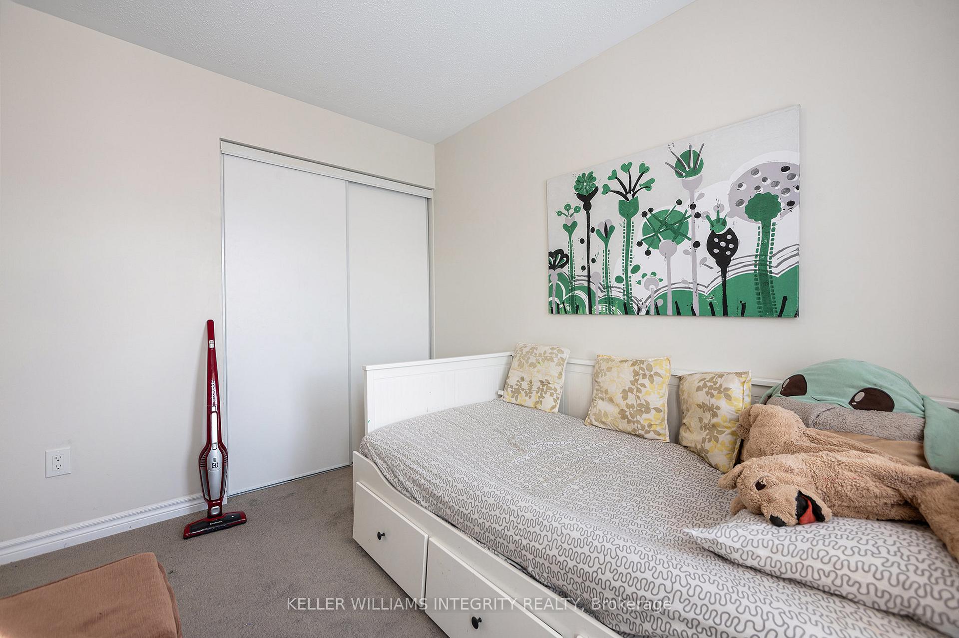 Photo 20 of 333 Aphelion Crescent, Ottawa, Barrhaven - Half Moon Bay — HOMEH