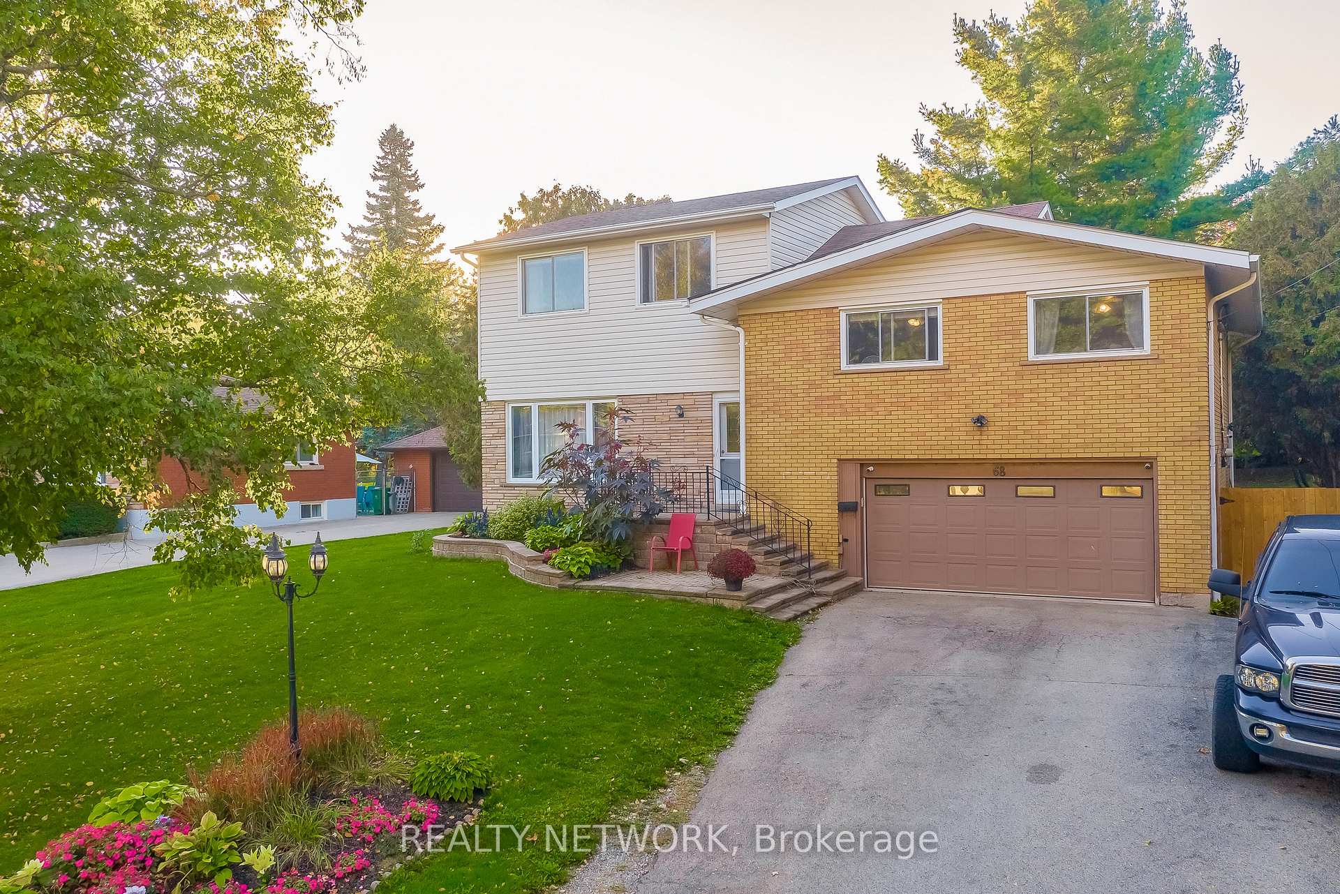 Photo 7 of 68 Aldercrest Avenue, Hamilton, Allison — HOMEH