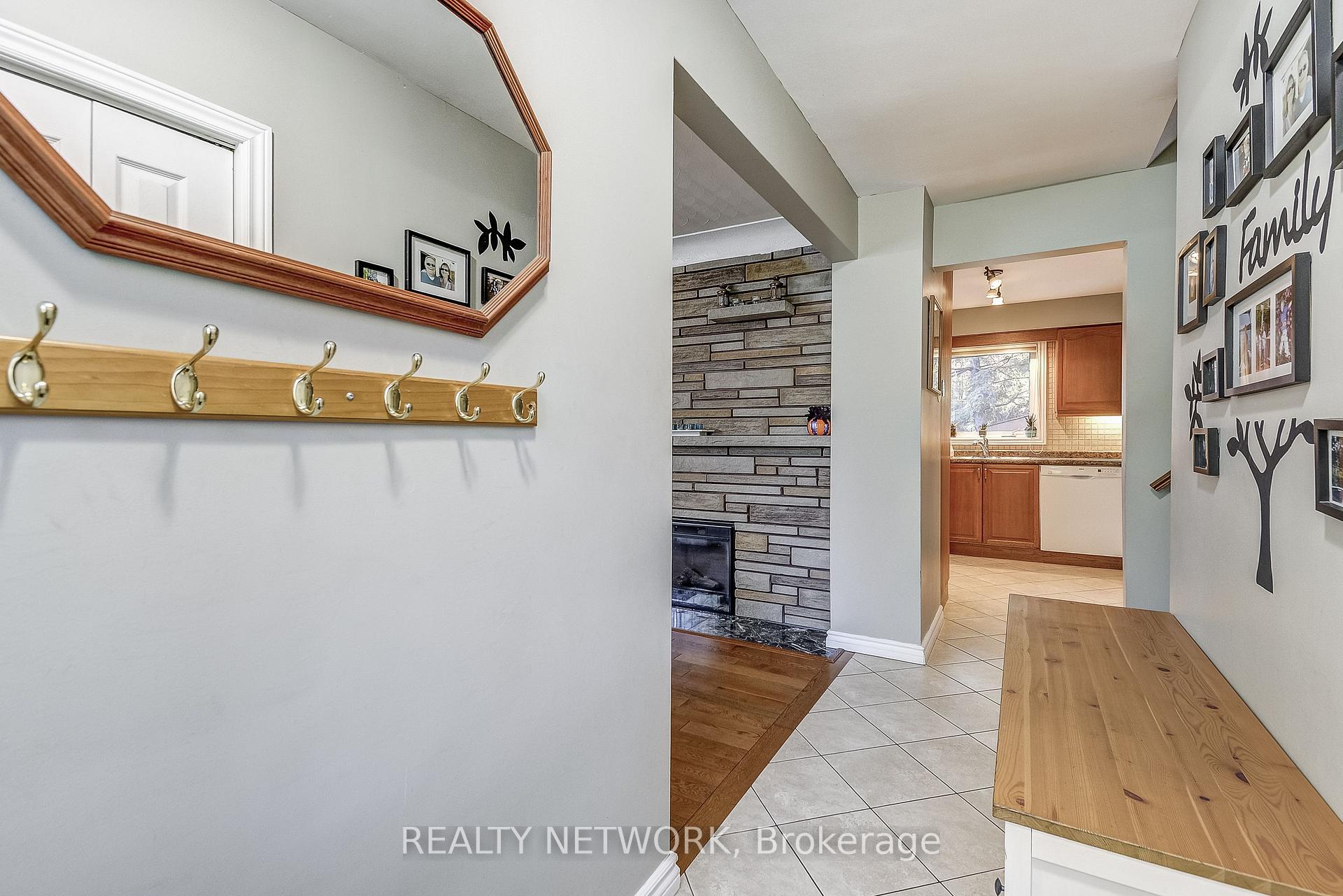 Photo 11 of 68 Aldercrest Avenue, Hamilton, Allison — HOMEH