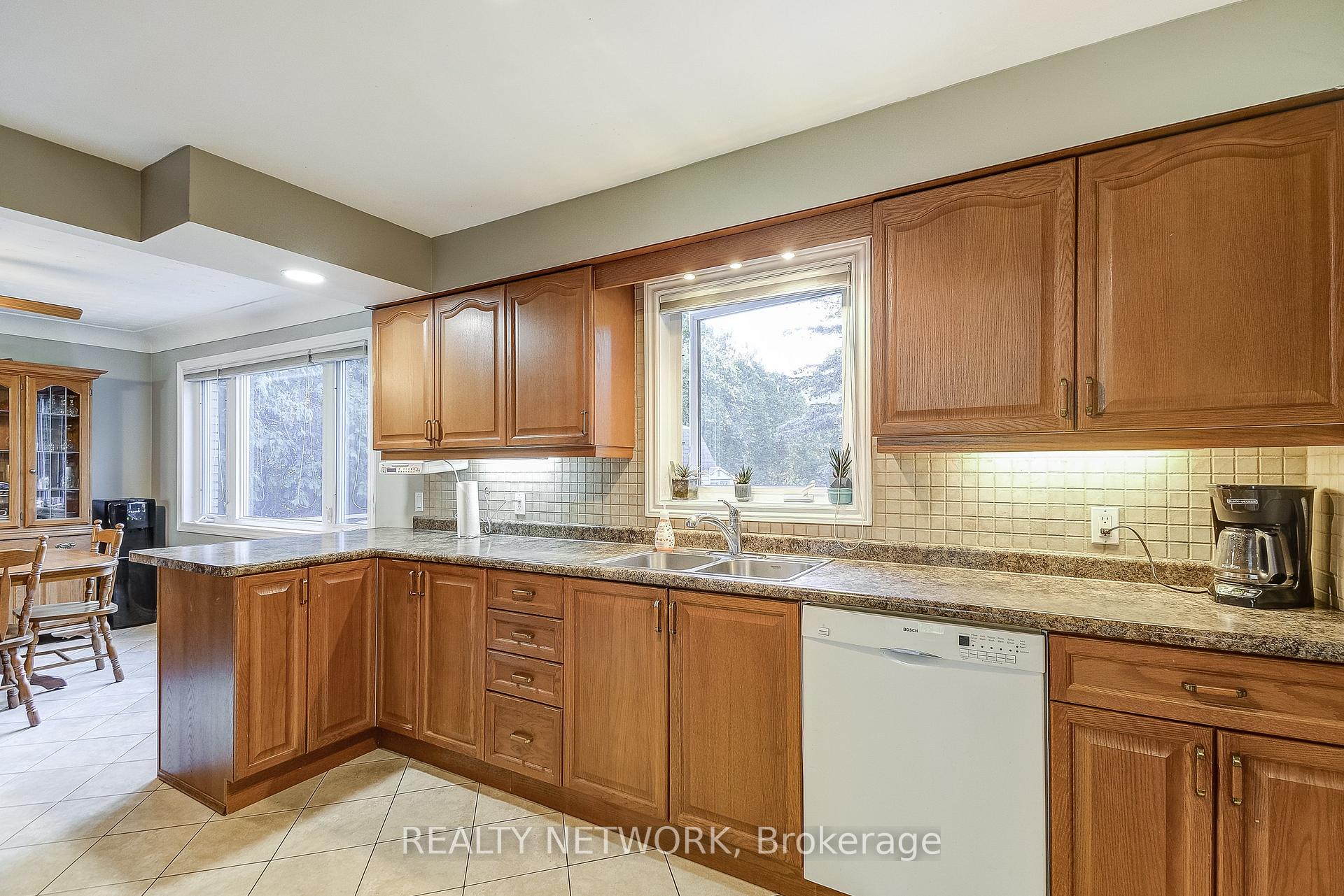 Photo 18 of 68 Aldercrest Avenue, Hamilton, Allison — HOMEH