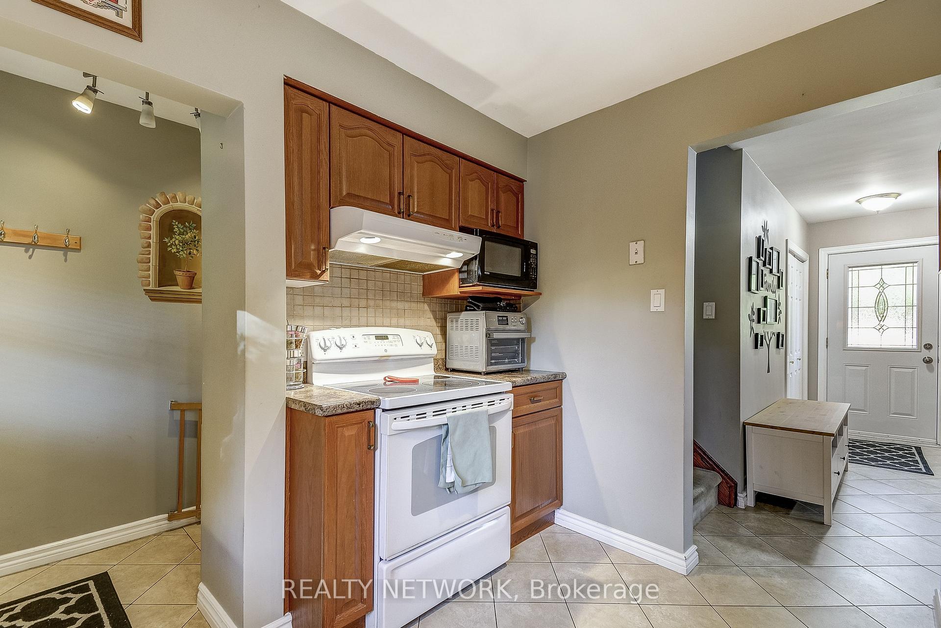 Photo 19 of 68 Aldercrest Avenue, Hamilton, Allison — HOMEH