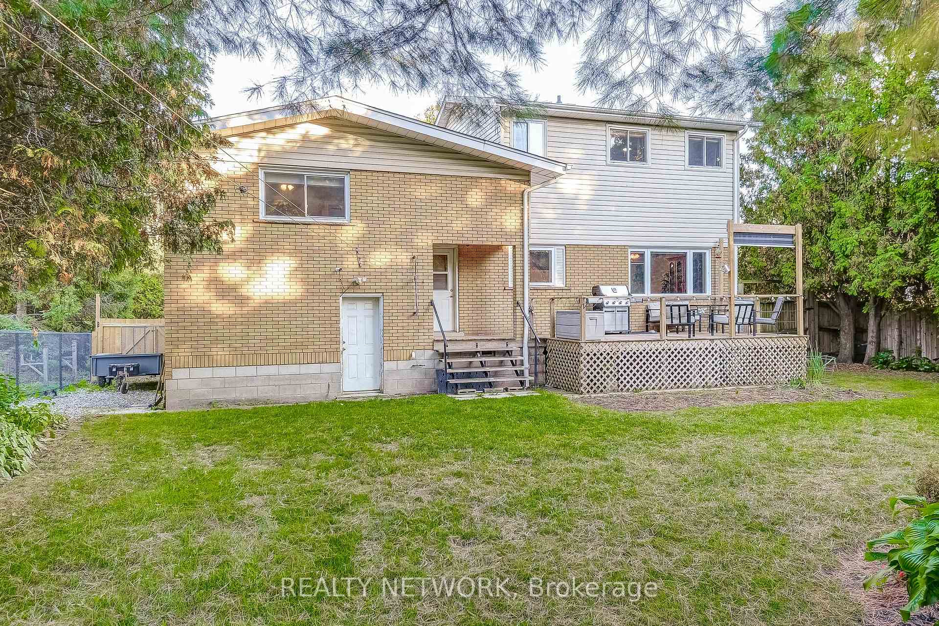 Photo 37 of 68 Aldercrest Avenue, Hamilton, Allison — HOMEH