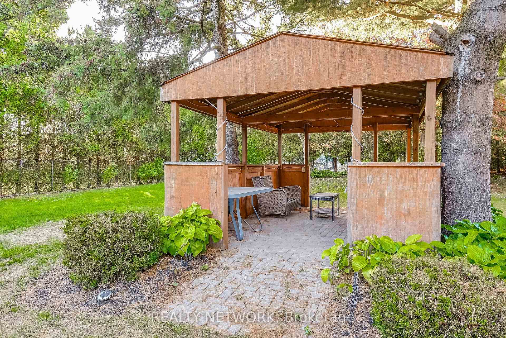Photo 44 of 68 Aldercrest Avenue, Hamilton, Allison — HOMEH