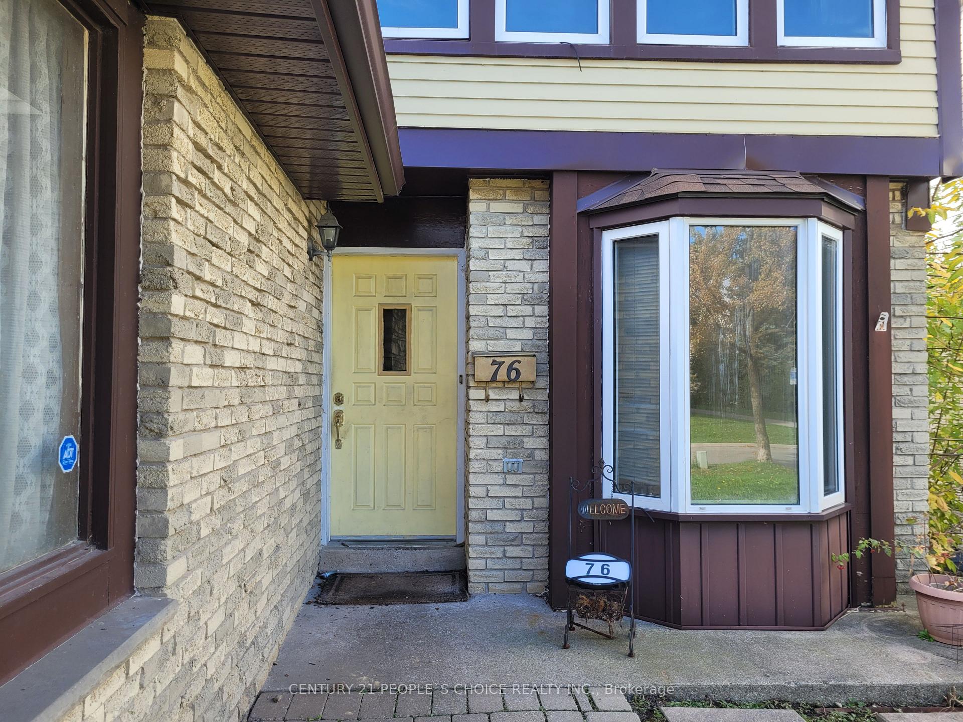Photo 4 of 76 Elmvale Avenue, Brampton, Heart Lake West — HOMEH