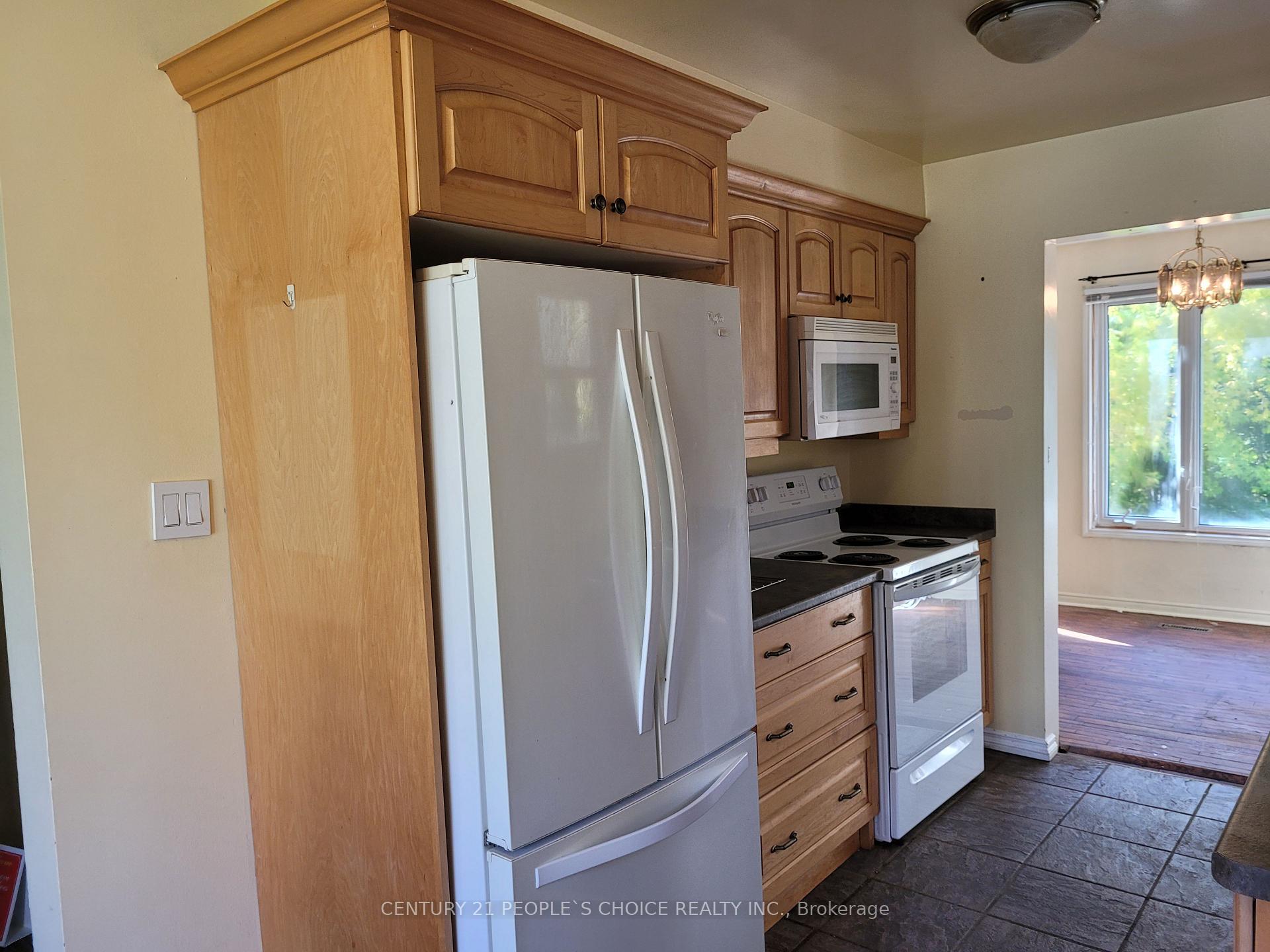 Photo 7 of 76 Elmvale Avenue, Brampton, Heart Lake West — HOMEH