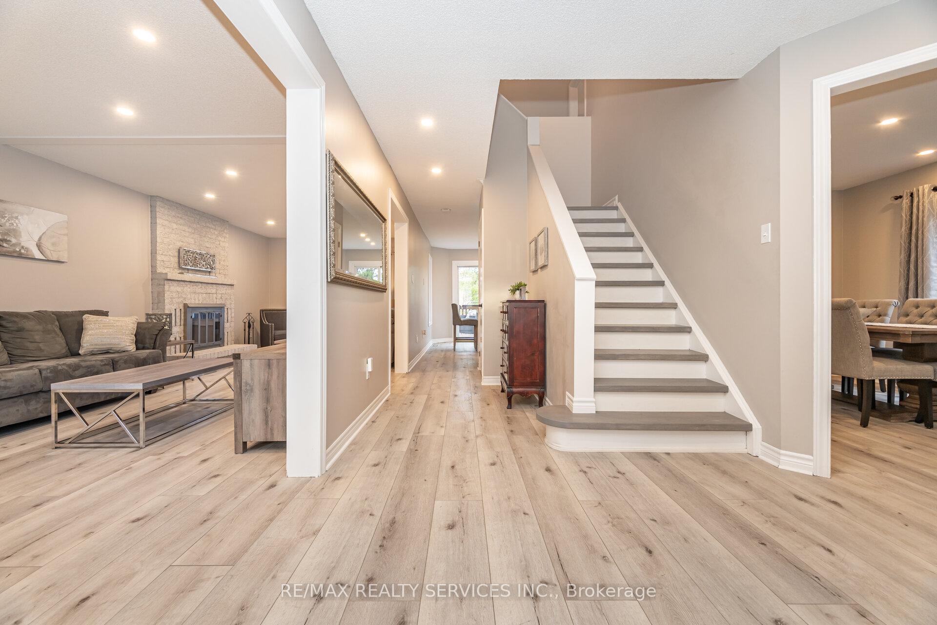 Photo 6 of 25 Deer Valley Drive, Caledon, Bolton West — HOMEH