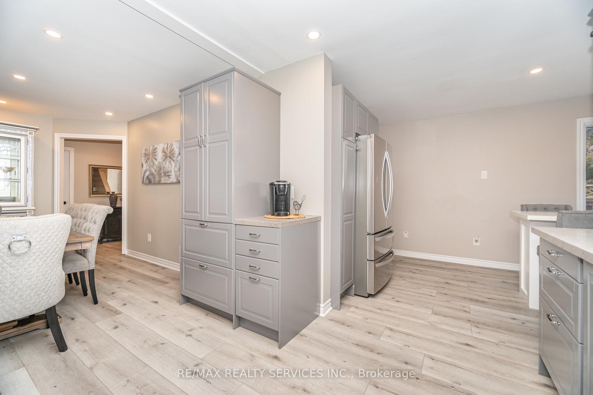 Photo 21 of 25 Deer Valley Drive, Caledon, Bolton West — HOMEH