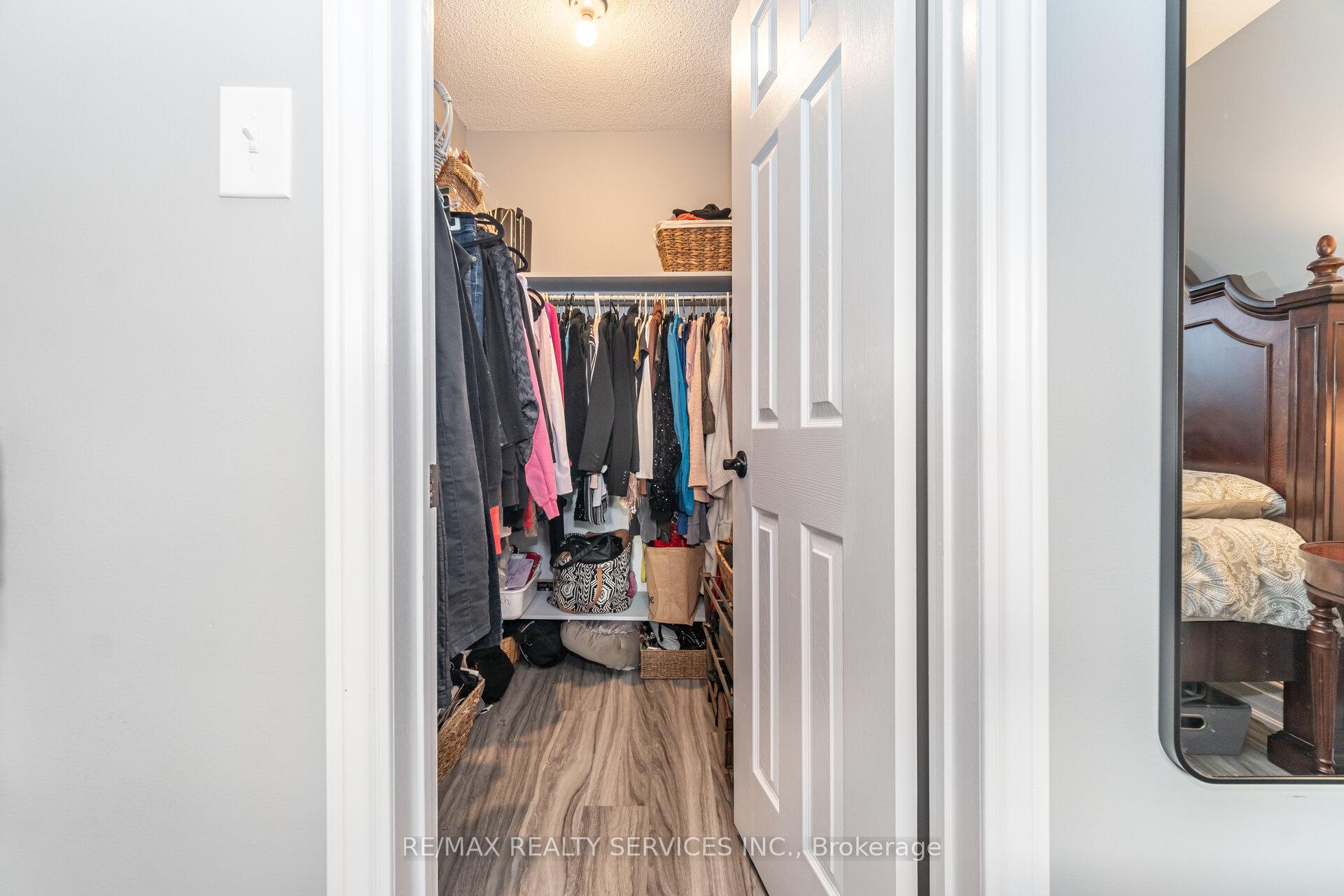Photo 24 of 25 Deer Valley Drive, Caledon, Bolton West — HOMEH