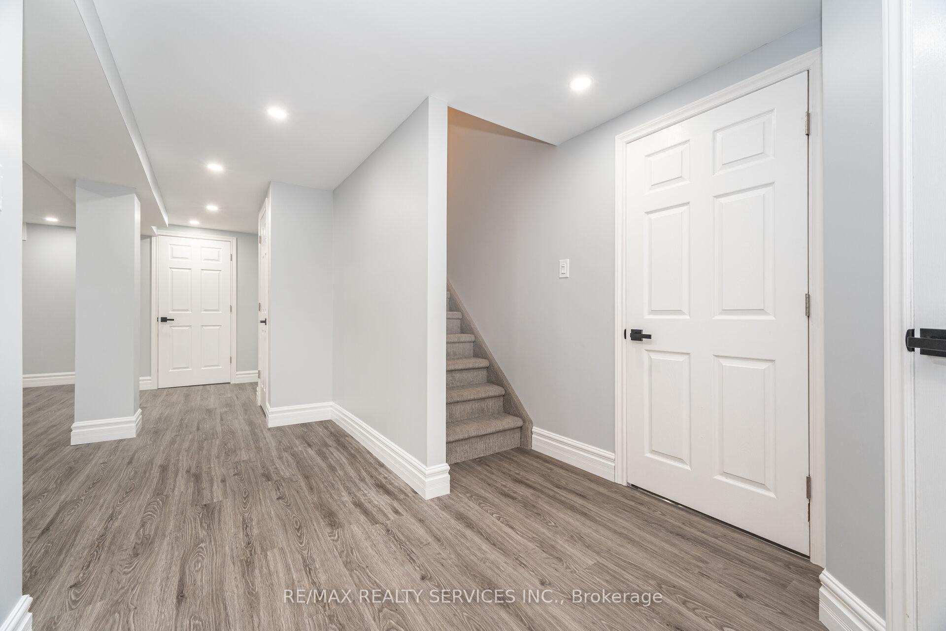 Photo 33 of 25 Deer Valley Drive, Caledon, Bolton West — HOMEH