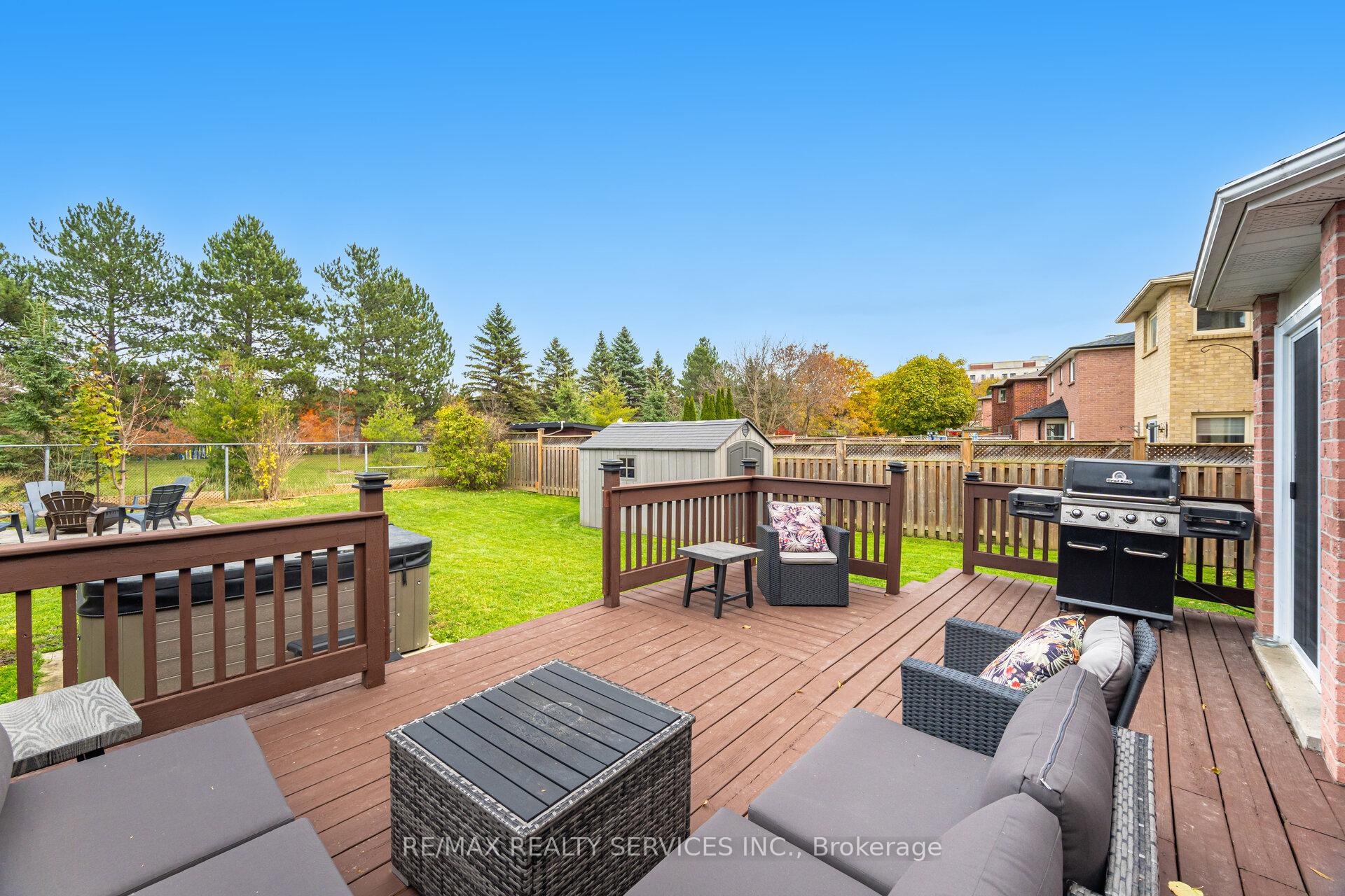 Photo 44 of 25 Deer Valley Drive, Caledon, Bolton West — HOMEH