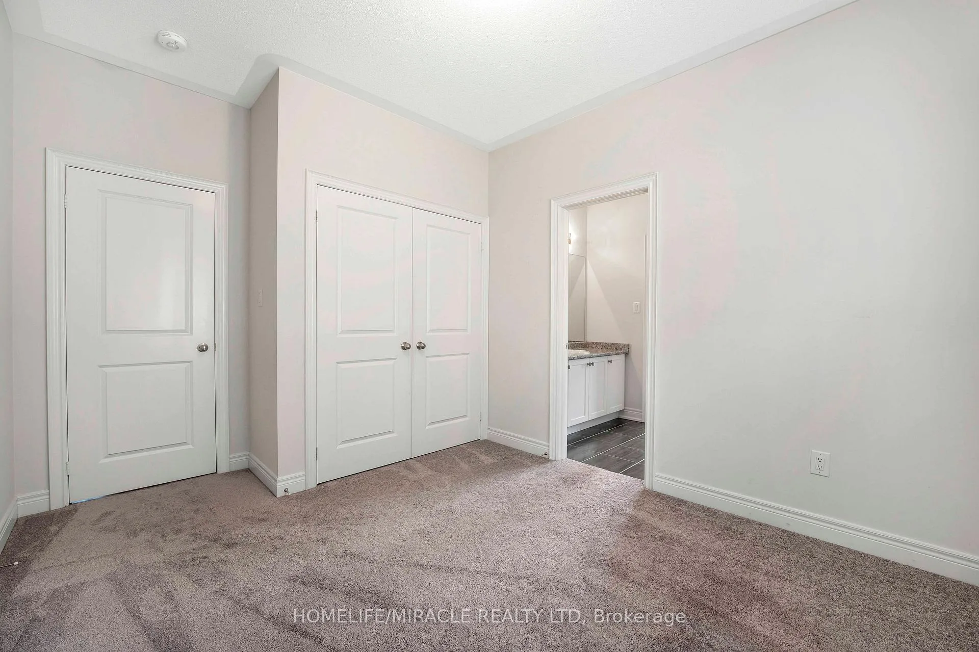 Photo 28 of 181 Boone Crescent, Vaughan, Kleinburg — HOMEH