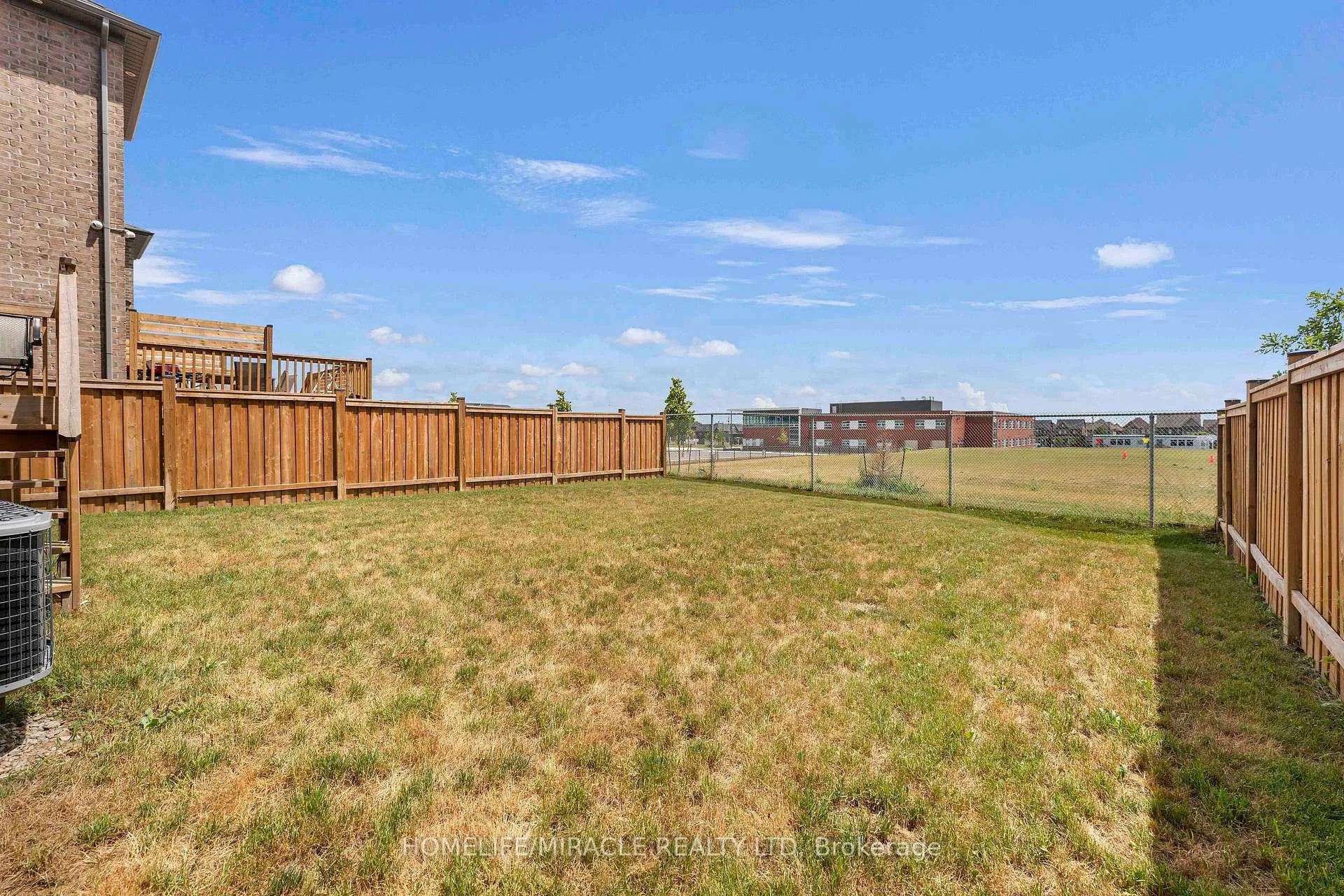 Photo 38 of 181 Boone Crescent, Vaughan, Kleinburg — HOMEH
