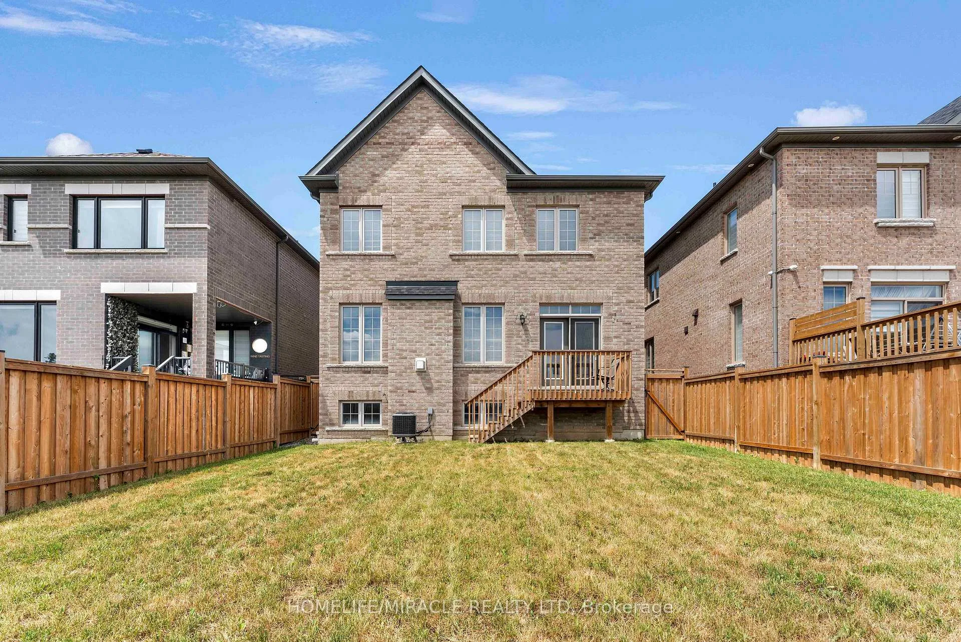 Photo 39 of 181 Boone Crescent, Vaughan, Kleinburg — HOMEH
