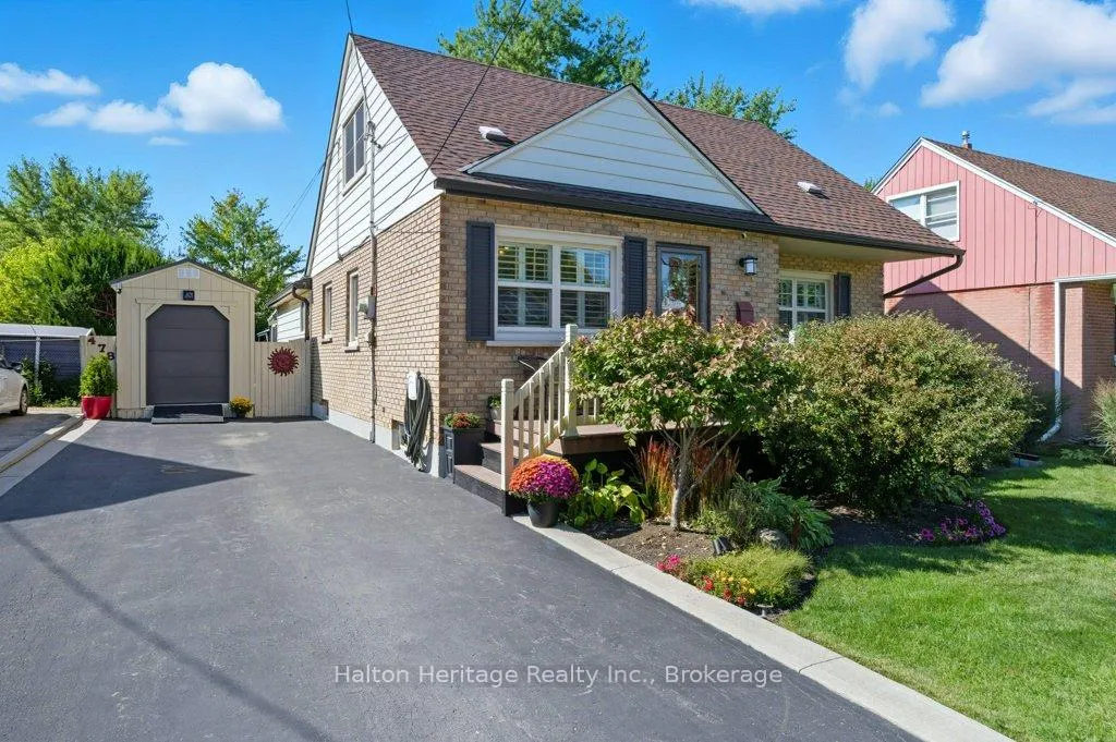 Photo 2 of 478 East 37th Street, Hamilton, Macassa — HOMEH