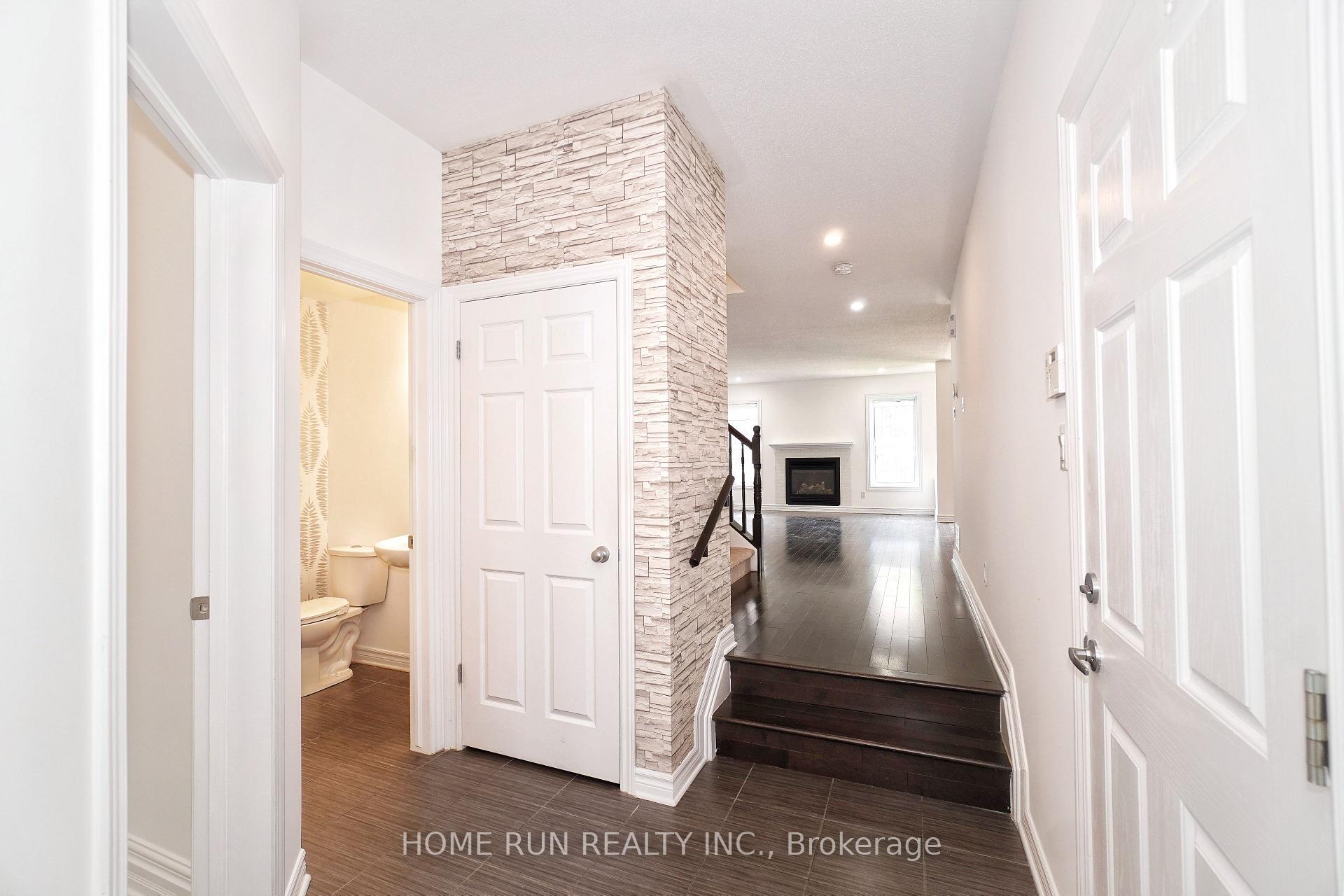 Photo 3 of 376 Balinroan Crescent, Ottawa, Barrhaven - Strandherd — HOMEH