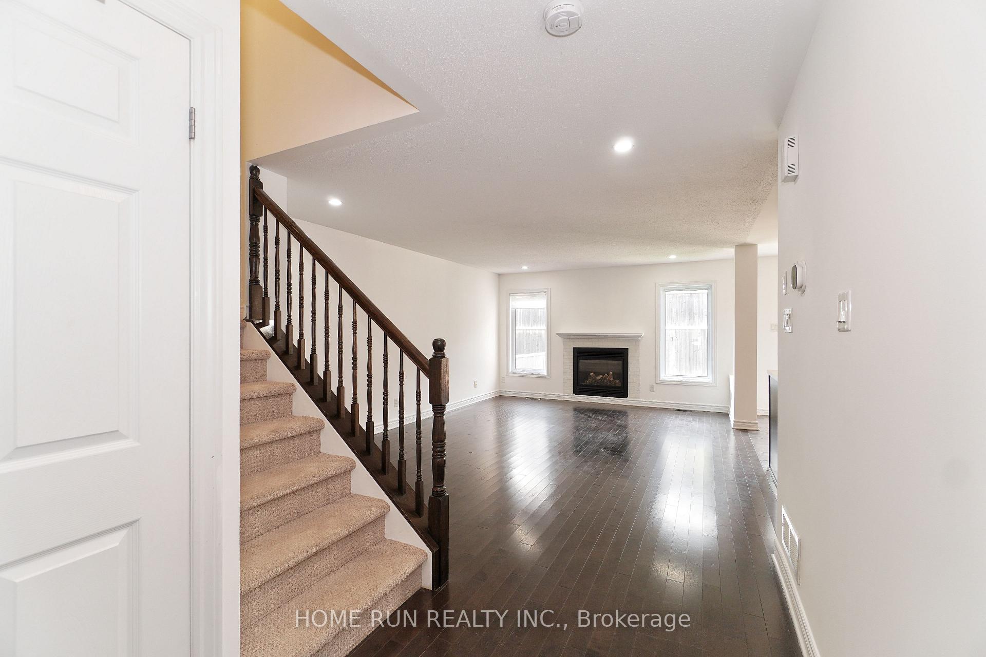 Photo 2 of 376 Balinroan Crescent, Ottawa, Barrhaven - Strandherd — HOMEH