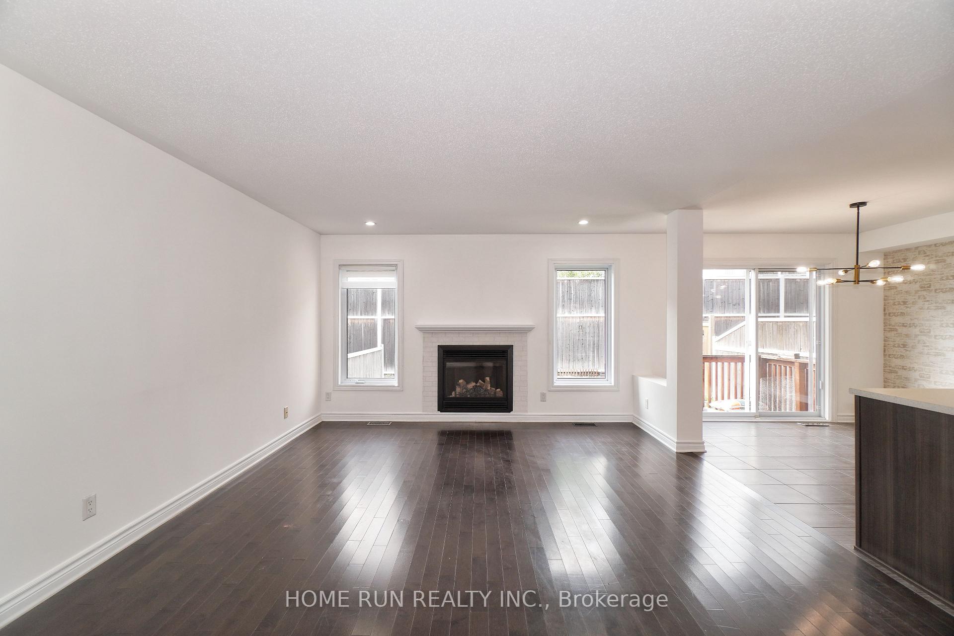 Photo 8 of 376 Balinroan Crescent, Ottawa, Barrhaven - Strandherd — HOMEH