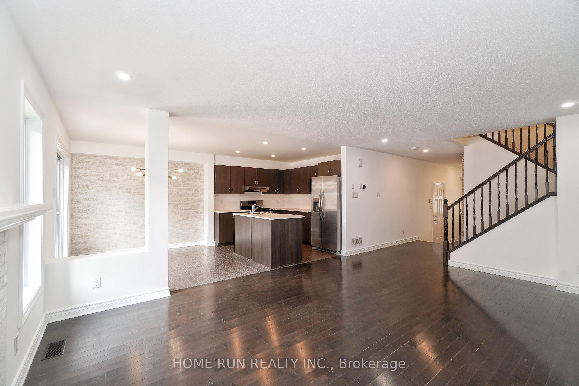 Photo 7 of 376 Balinroan Crescent, Ottawa, Barrhaven - Strandherd — HOMEH
