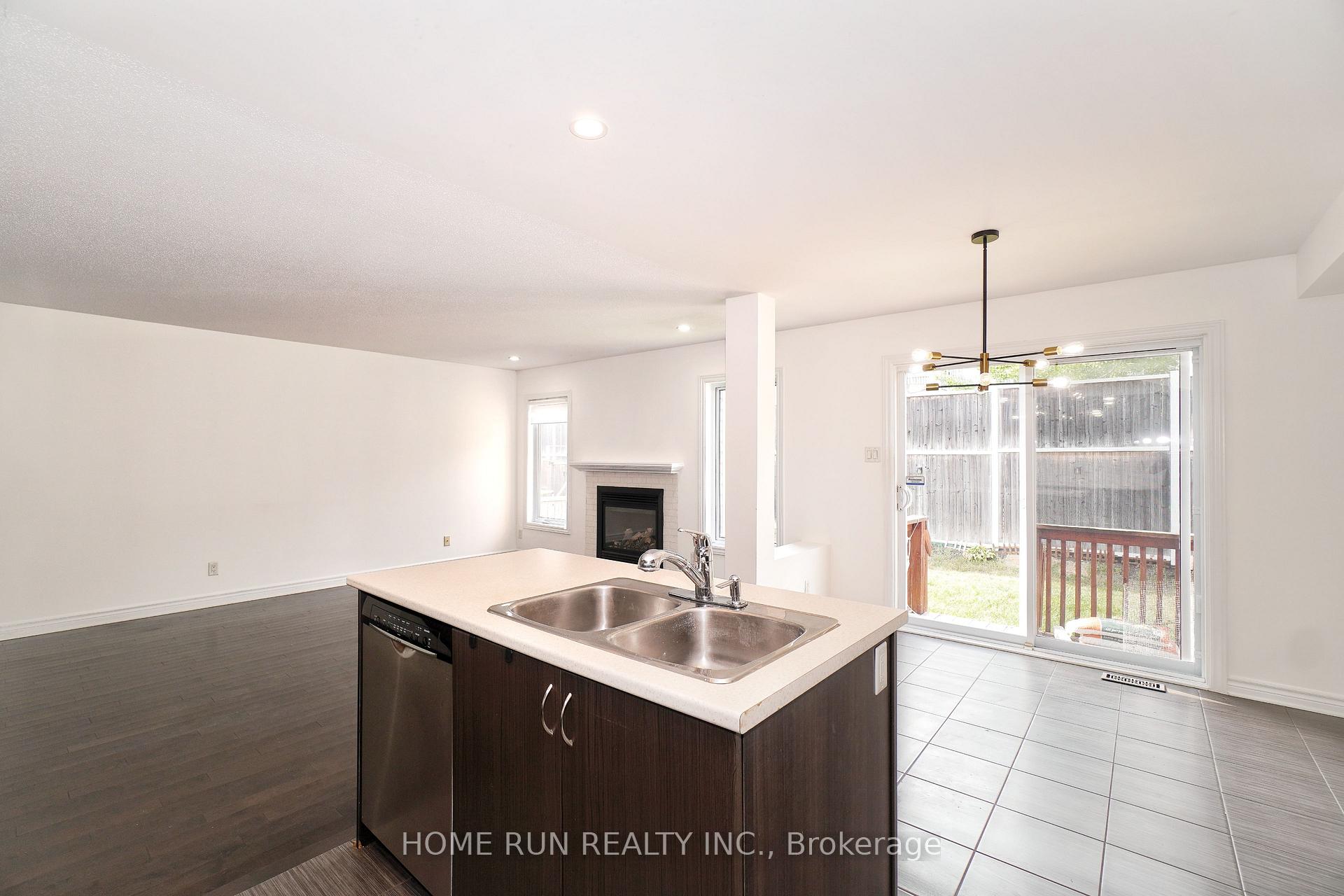 Photo 14 of 376 Balinroan Crescent, Ottawa, Barrhaven - Strandherd — HOMEH